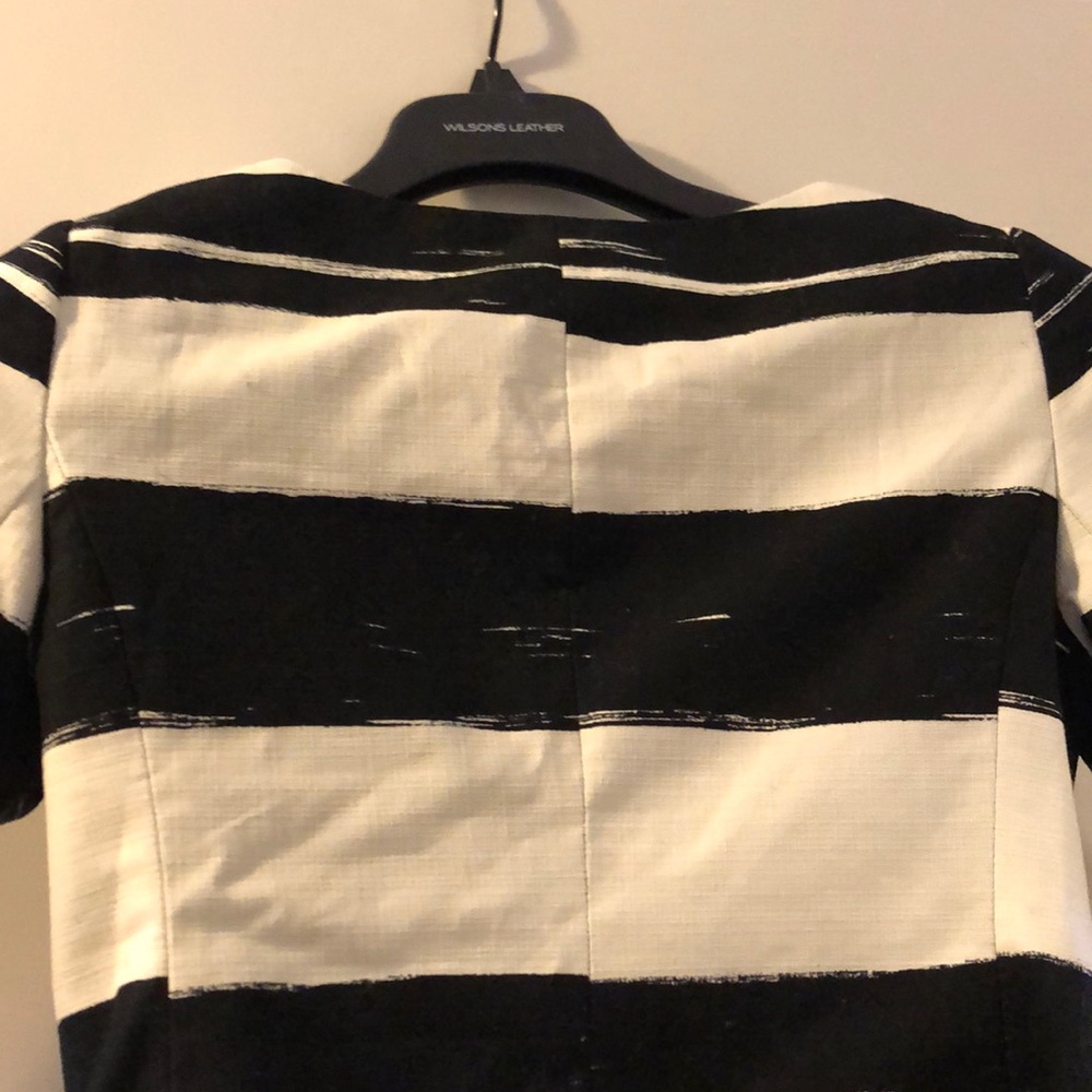 Crop 3 Button Jacket - image 3